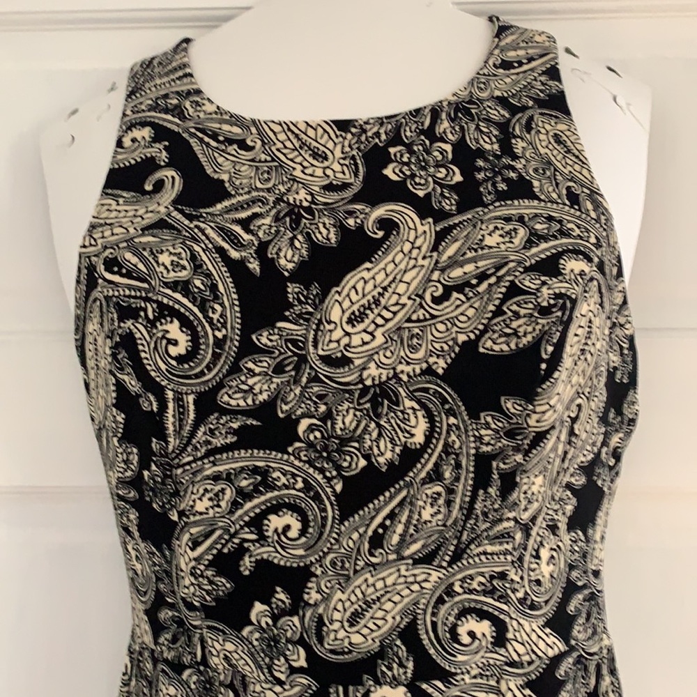 Dress - Picture 2 of 7